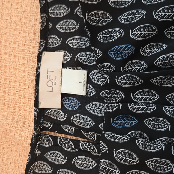 Lot of 3 loft sleveless Loft blouses - Picture 2 of 7